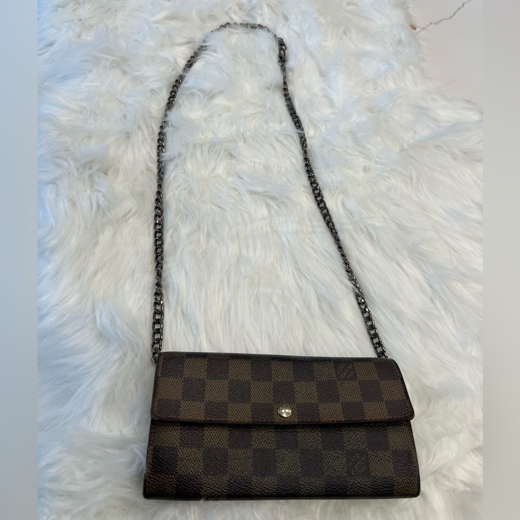 Louis Vuitton Sarah Wallet In Damier Ebene Canvas